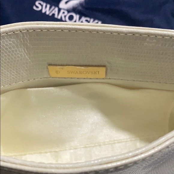 Swarovski Crystals Clutch with Crystal Strap - Picture 5 of 6